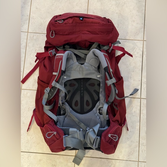 [SOLD] Women’s Osprey Ariel 65 Backpack - Picture 2 of 2
